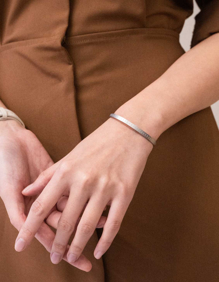 The Minute Cuff, Matte